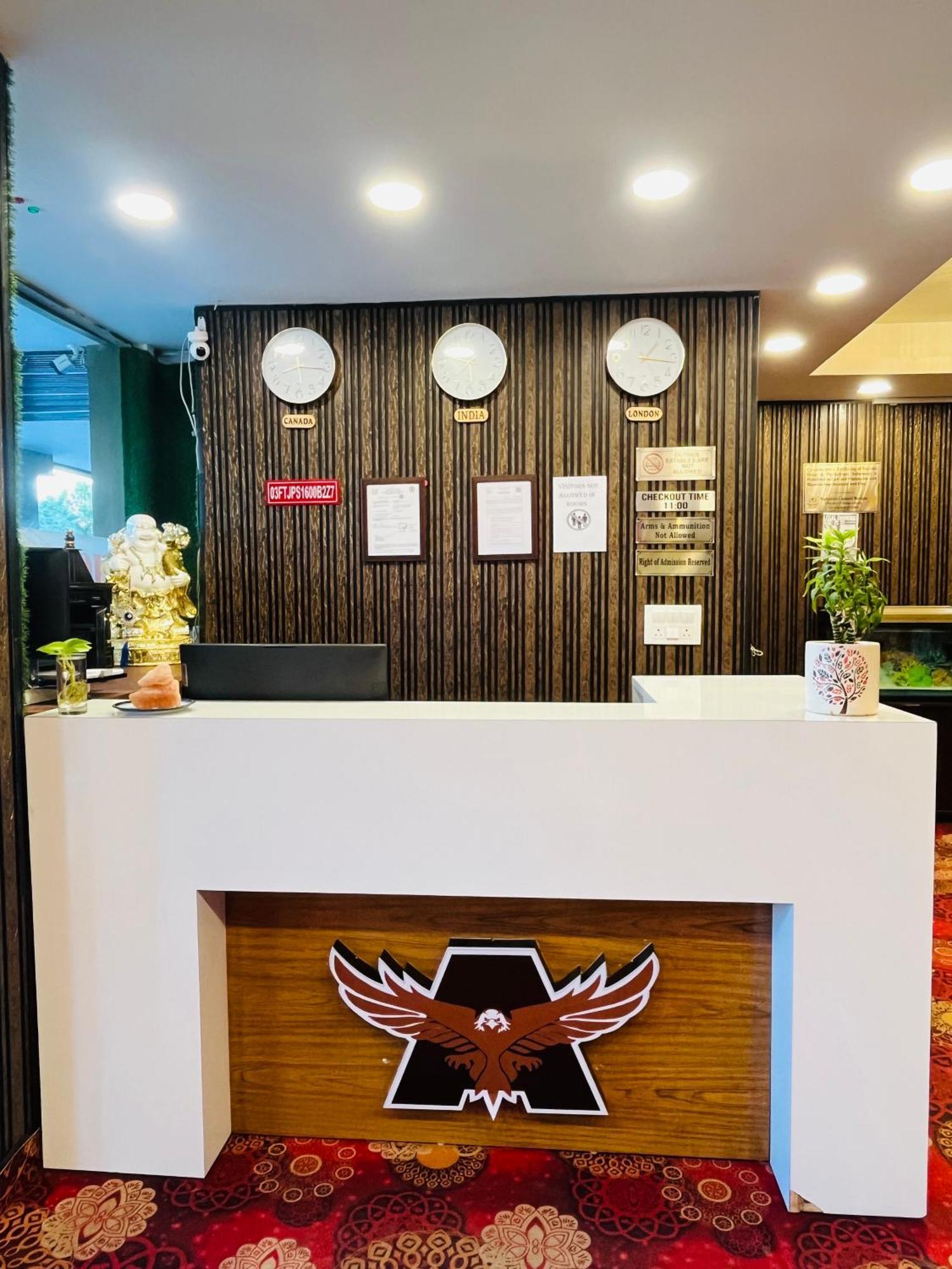 Affluence Hotel Kharar Экстерьер фото